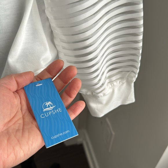 CUPSHE Cotton Long Tee with Sheer Sleeves - Picture 6 of 8